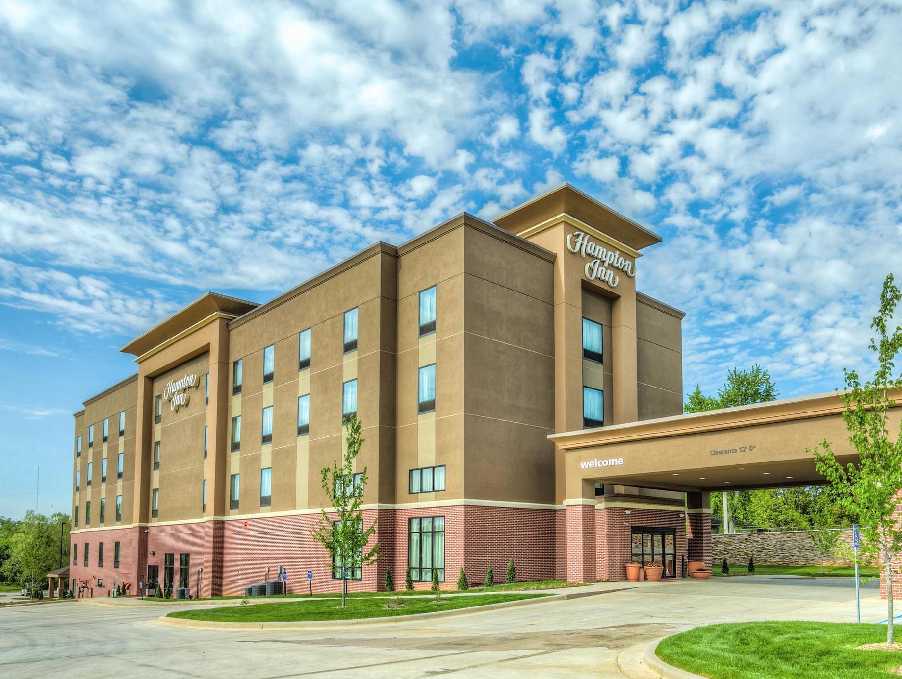 Hampton Inn Поплар Блъф Екстериор снимка