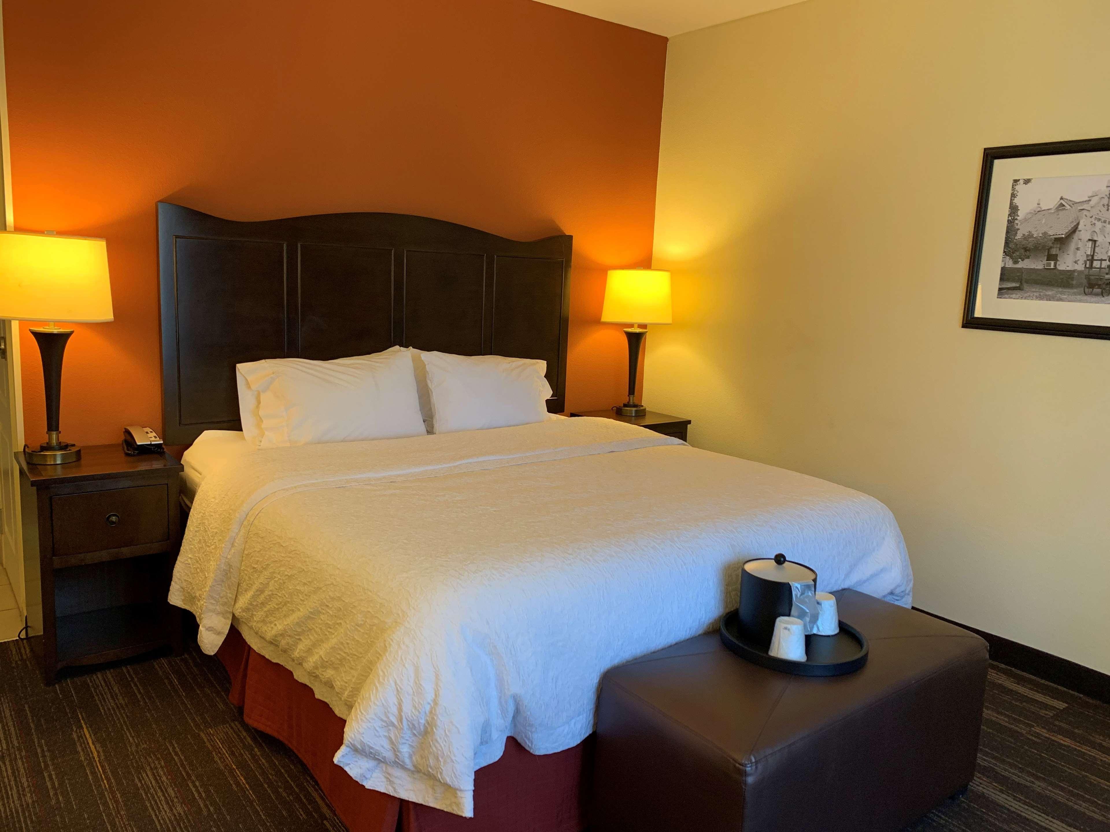 Hampton Inn Поплар Блъф Екстериор снимка