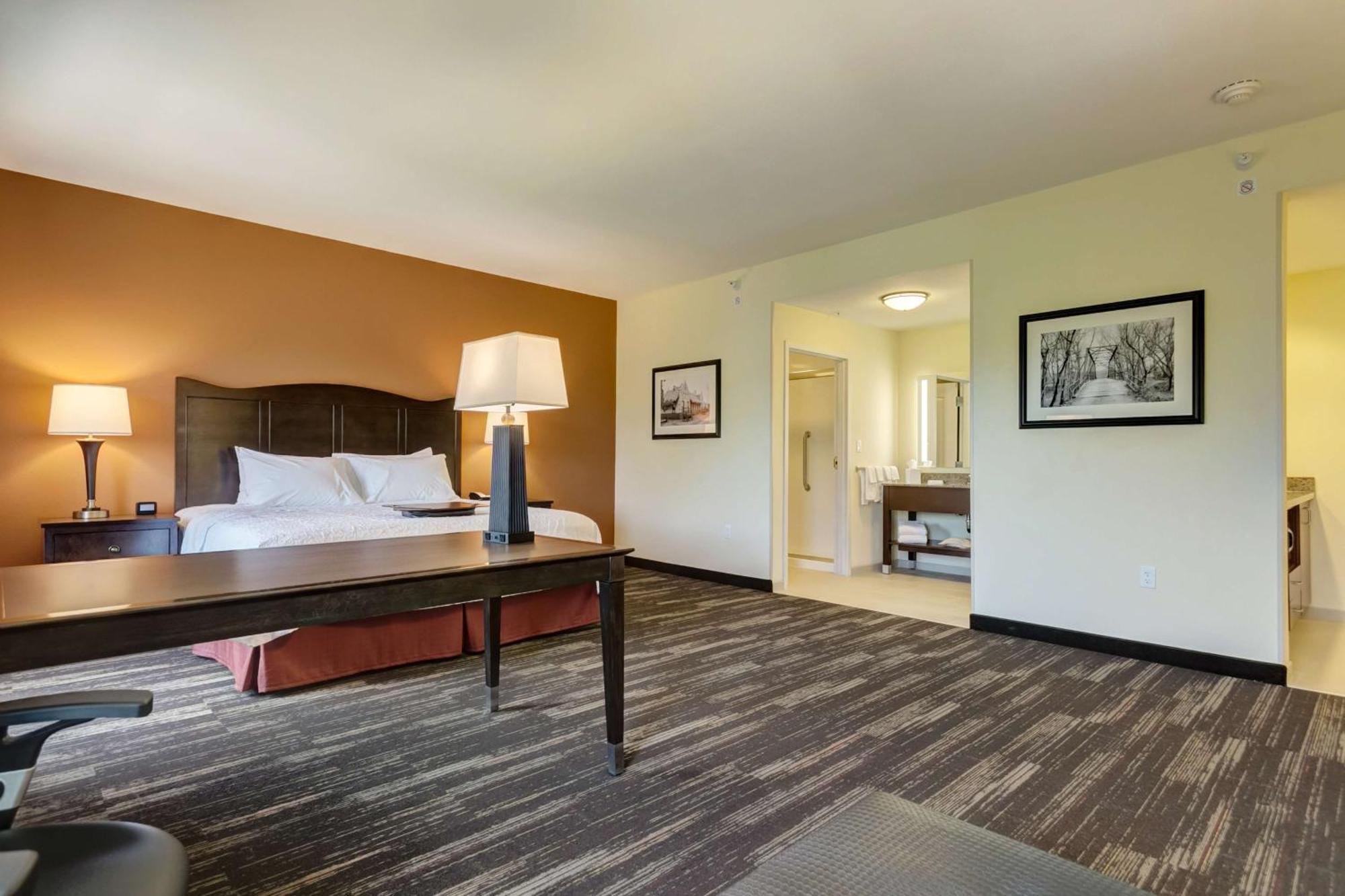 Hampton Inn Поплар Блъф Екстериор снимка